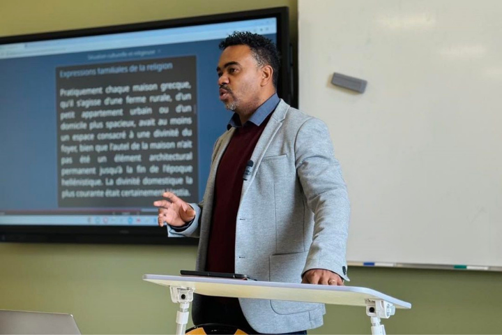 Cédric Eugène, doyen de la Faculté Libre de Théologie Évangélique (Vaux-sur-Seine) et professeur de grec biblique et de Nouveau Testament